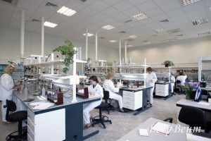 некоторые лаборатории тоже относятся к чистым помещениям