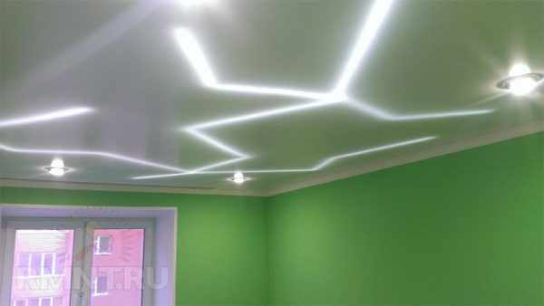 Подсветка потолка с помощью LED-ленты