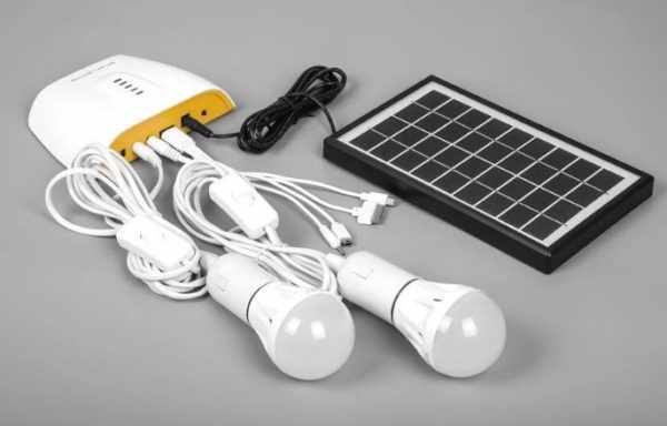 Светодиодные светильники в комплекте с солнечной панелью